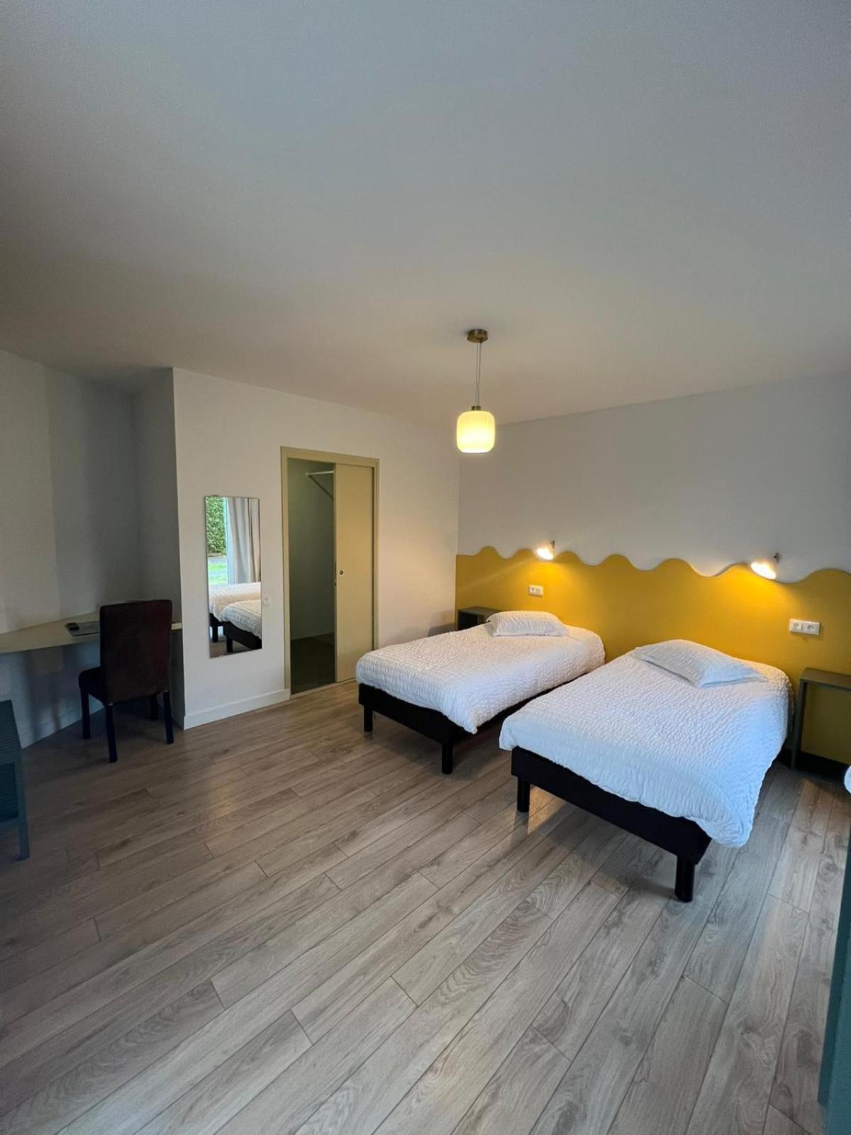 Ploufragan Hotel Les Voisins Beaucemaine מראה חיצוני תמונה