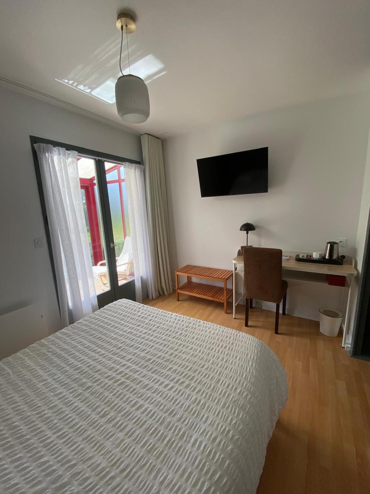 Ploufragan Hotel Les Voisins Beaucemaine חדר תמונה