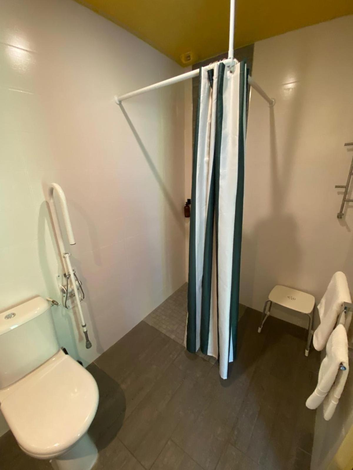 Ploufragan Hotel Les Voisins Beaucemaine חדר תמונה