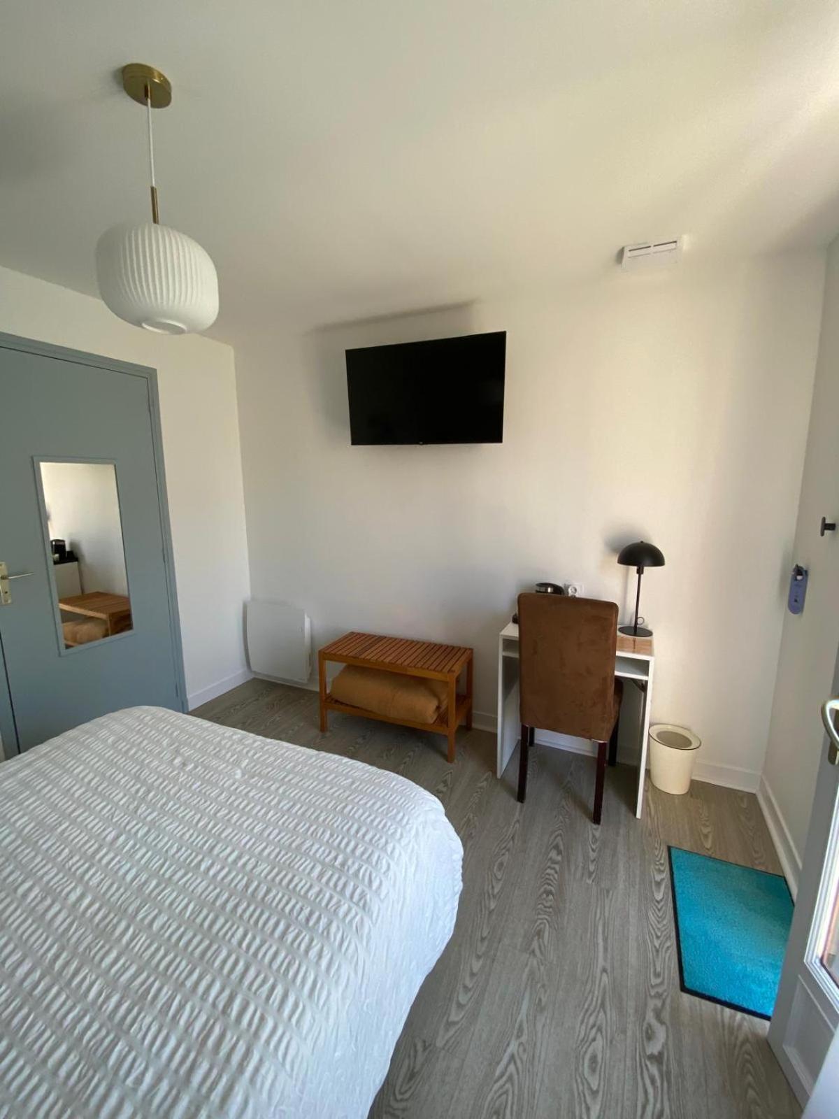 Ploufragan Hotel Les Voisins Beaucemaine חדר תמונה