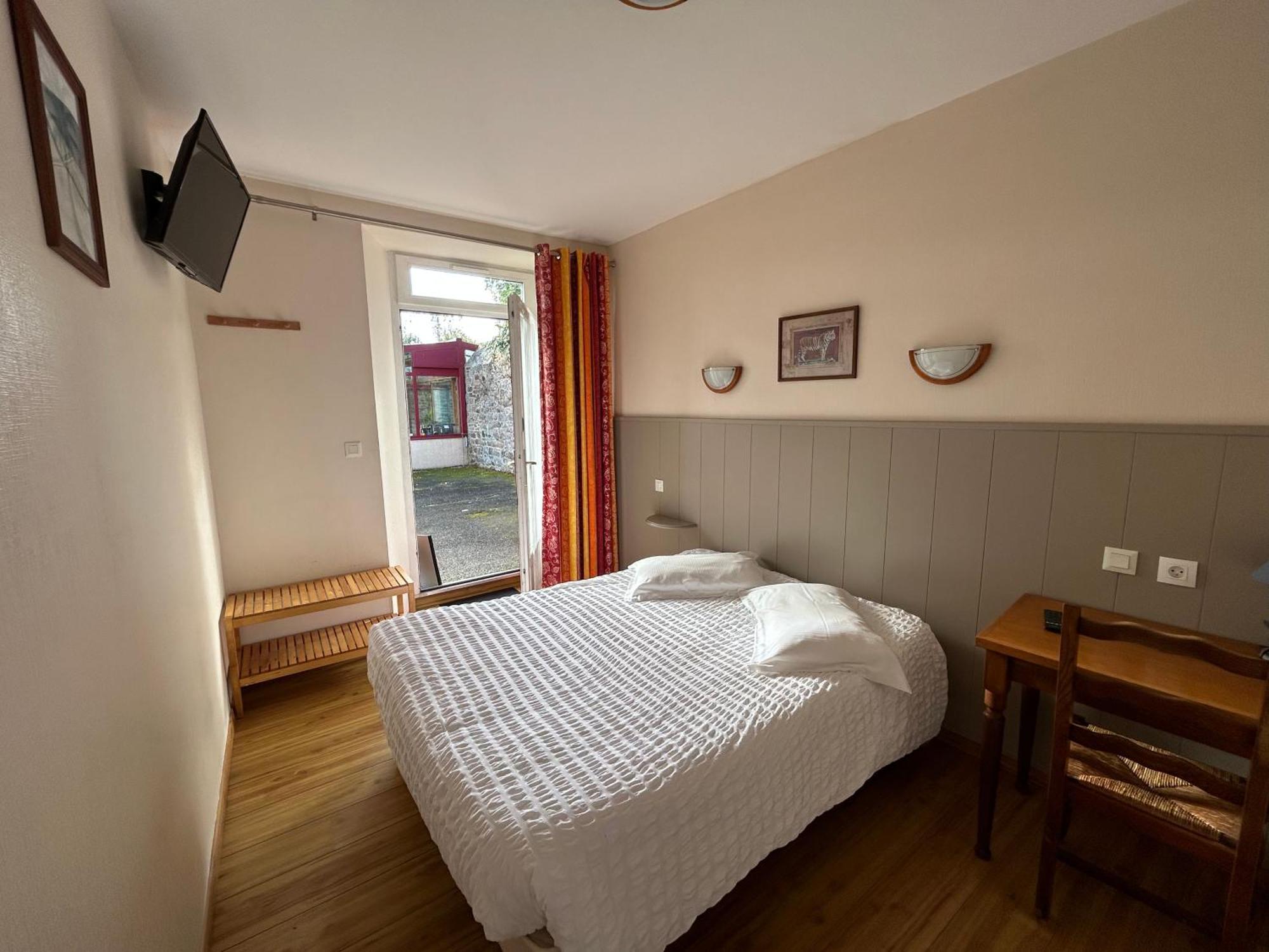 Ploufragan Hotel Les Voisins Beaucemaine חדר תמונה