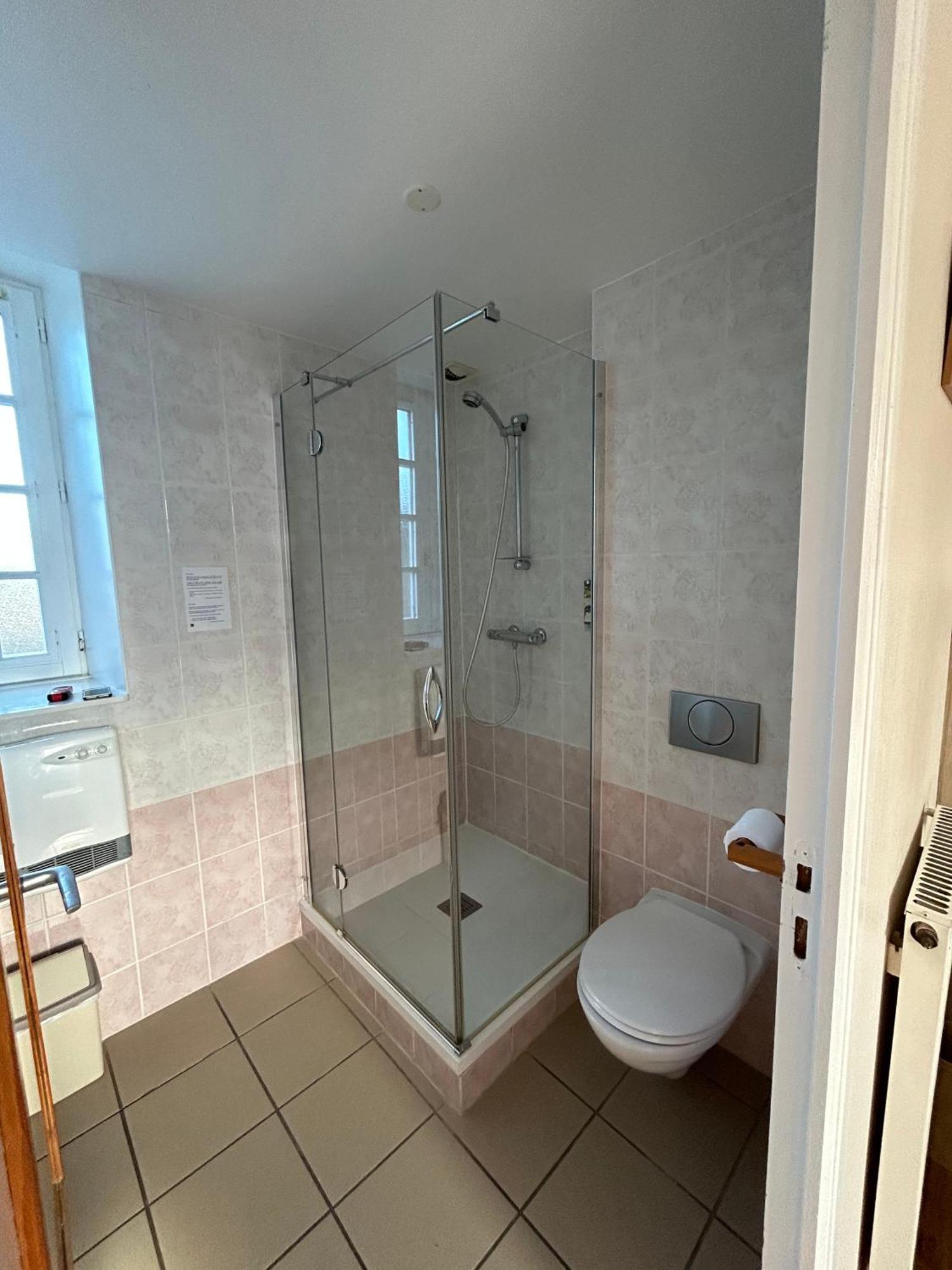 Ploufragan Hotel Les Voisins Beaucemaine חדר תמונה